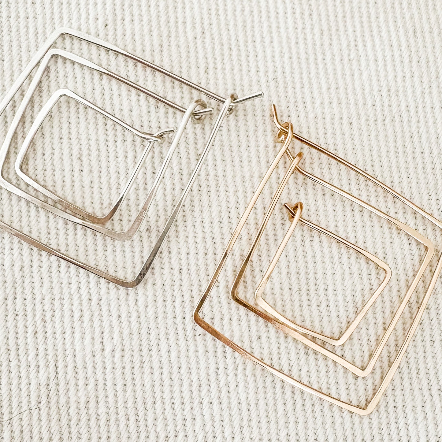 Dani Hoops