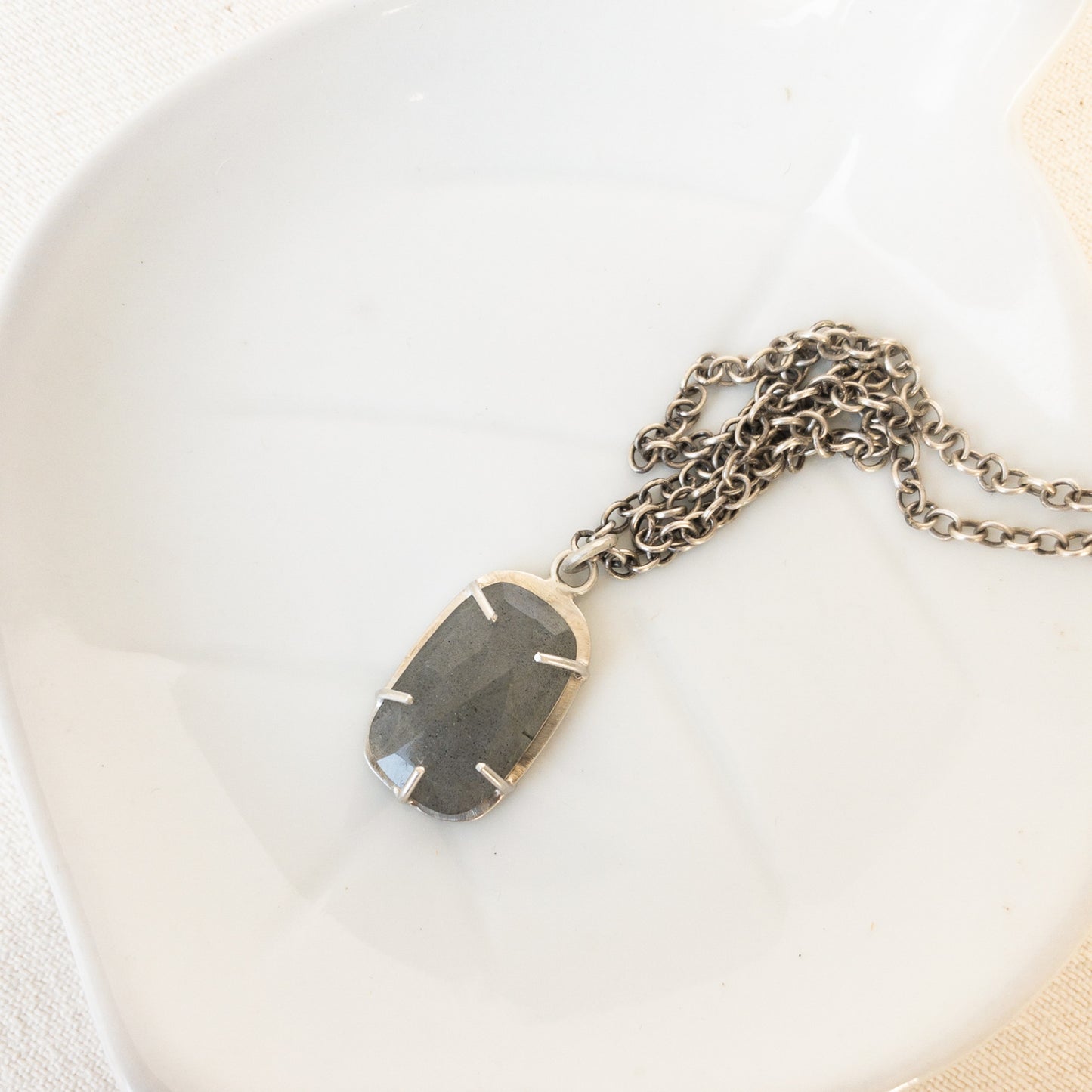 Prong Set Labradorite Pendant